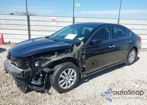 2017 Nissan Altima 2.5 S из США, поврежденный, VIN 1N4AL3AP3HC276441